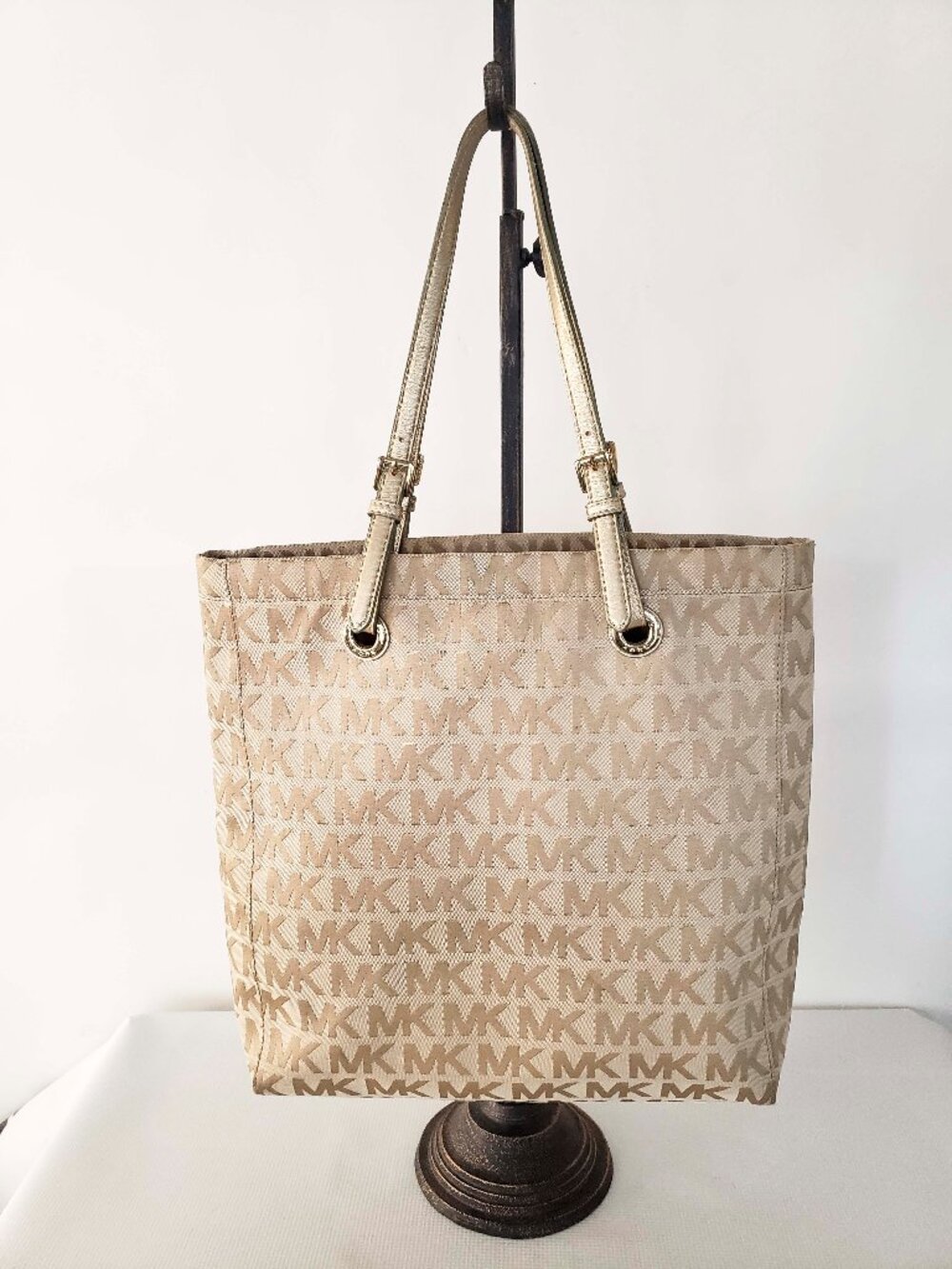 Michael Kors Tan and Gold Tote Bag J-1309